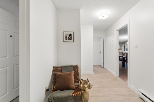 1564 Hope Road, North Vancouver, BC 