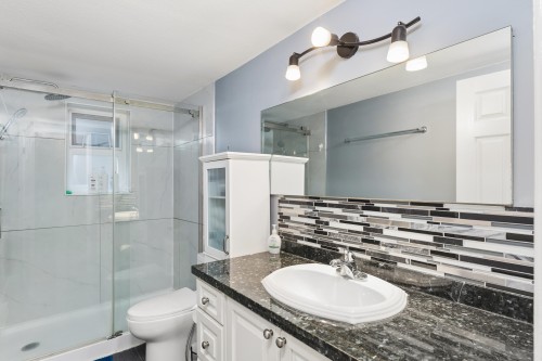 1564 Hope Road, North Vancouver, BC 