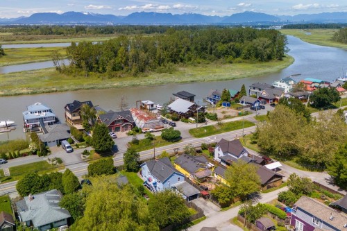 4412 River Road W, Delta, BC 