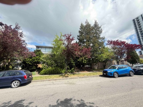 495 39Th Avenue W, Vancouver, BC 