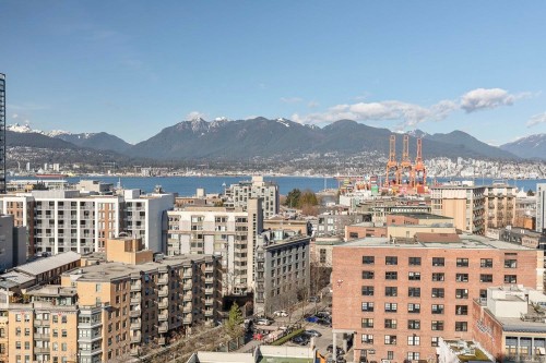 1905-550 Taylor Street  Vancouver, BC V6B 1R1