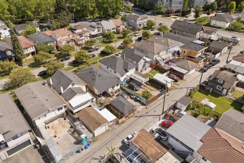2248 Mannering Avenue, Vancouver, BC 