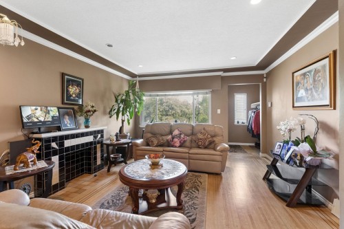 2248 Mannering Avenue, Vancouver, BC 