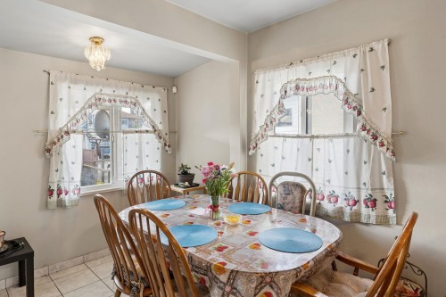 2248 Mannering Avenue, Vancouver, BC 