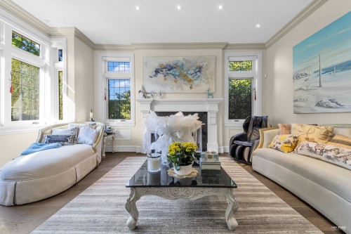 5730 College Highroad, Vancouver, BC 