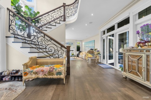 5730 College Highroad, Vancouver, BC 