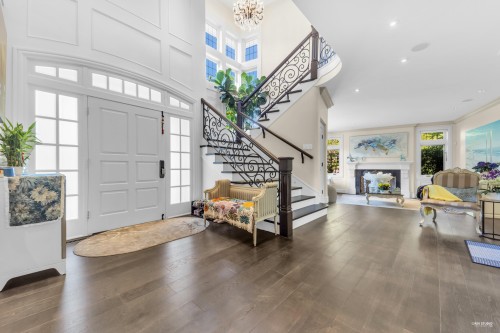 5730 College Highroad, Vancouver, BC 