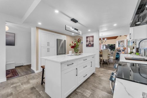 1040 Jefferson Avenue, West Vancouver, BC 