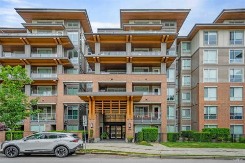 209-7133 14th Avenue  Burnaby, BC V3N 0H5