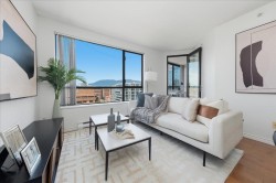 2409-1189 Howe Street  Vancouver, BC V6Z 2X4