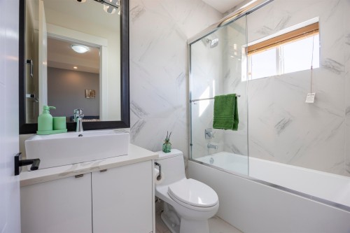 3123 7Th Avenue E, Vancouver, BC 