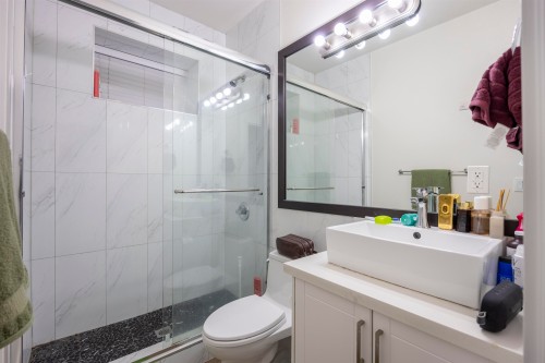 3123 7Th Avenue E, Vancouver, BC 