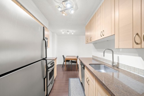 205-1585 4Th Avenue E, Vancouver, BC 