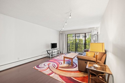 205-1585 4Th Avenue E, Vancouver, BC 