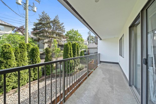 205-1585 4Th Avenue E, Vancouver, BC 