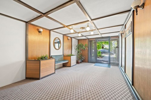 205-1585 4Th Avenue E, Vancouver, BC 