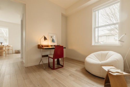 5-6 17Th Avenue W, Vancouver, BC - Indoor