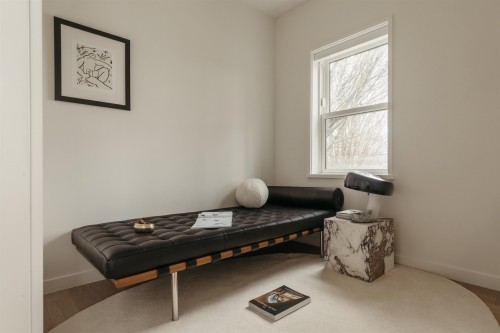 5-6 17Th Avenue W, Vancouver, BC - Indoor