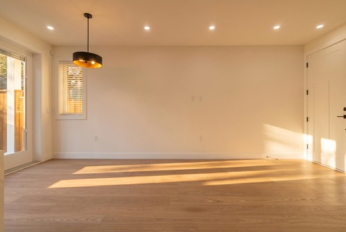 2055 4Th Avenue E, Vancouver, BC 