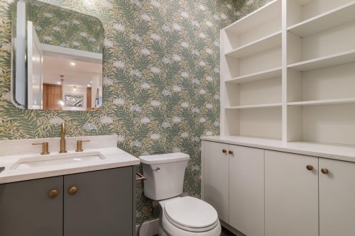2055 4Th Avenue E, Vancouver, BC 