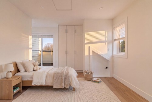 2055 4Th Avenue E, Vancouver, BC 