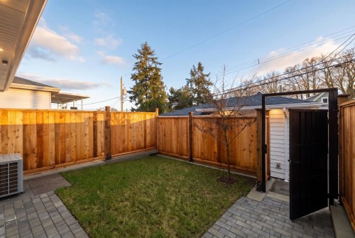 2055 4Th Avenue E, Vancouver, BC 
