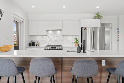 307-1519 Crown Street  North Vancouver, BC V7J 1G6