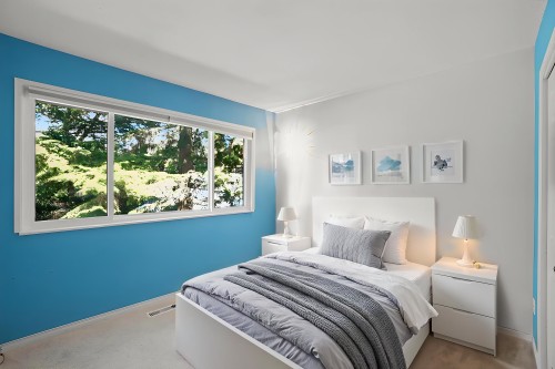 7305 Coronado Drive, Burnaby, BC - Indoor Photo Showing Bedroom