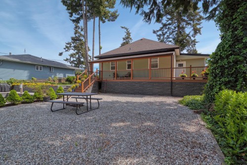 5760 Boulevard Street, Sechelt, BC - Outdoor With Deck Patio Veranda