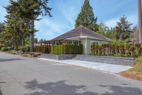 5760 Boulevard Street, Sechelt, BC - Outdoor