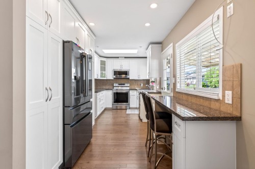 2337 Lobb Avenue, Port Coquitlam, BC 