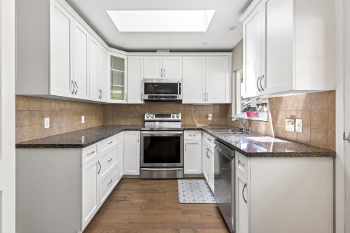 2337 Lobb Avenue, Port Coquitlam, BC 