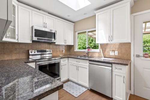 2337 Lobb Avenue, Port Coquitlam, BC 