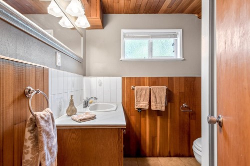 2337 Lobb Avenue, Port Coquitlam, BC 