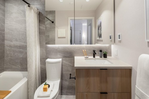 811-8633 River District Crossing, Vancouver, BC 