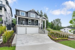 11066 241a Street Maple Ridge, BC V2W 0K5