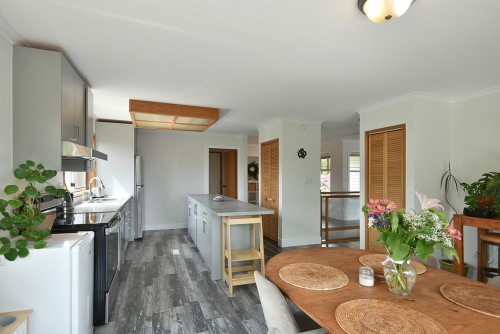 502 Eaglecrest Drive, Gibsons, BC 