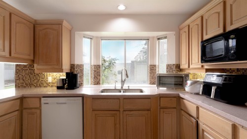 3760 Mckay Drive, Richmond, BC 