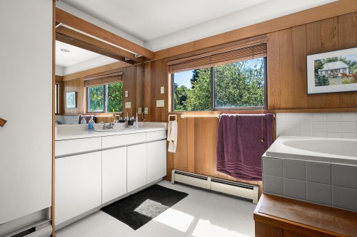 4316 2Nd Avenue W, Vancouver, BC 