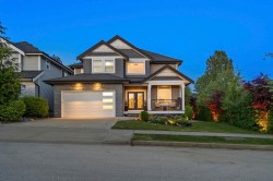 10166 247b Street Maple Ridge, BC V2W 0H1