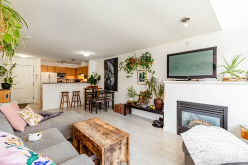 313-38003 Second Avenue, Squamish, BC 