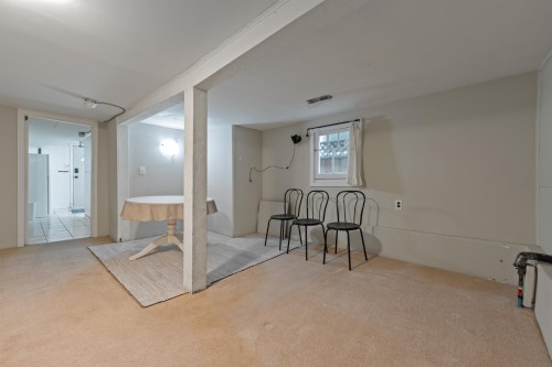 2820 13Th Avenue W, Vancouver, BC 