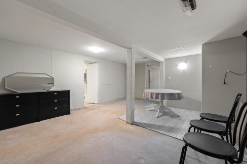 2820 13Th Avenue W, Vancouver, BC 