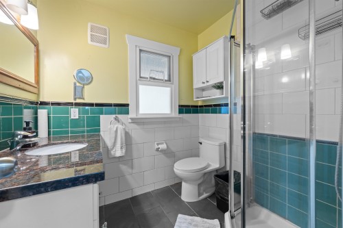 2820 13Th Avenue W, Vancouver, BC 