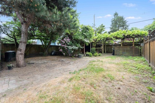 2820 13Th Avenue W, Vancouver, BC 