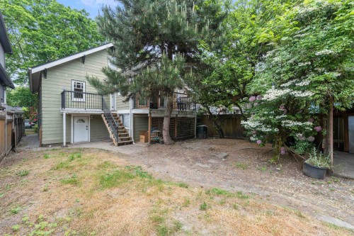 2820 13Th Avenue W, Vancouver, BC 