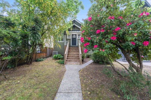 2820 13Th Avenue W, Vancouver, BC 