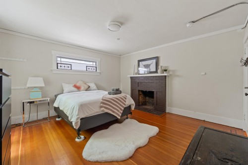 2820 13Th Avenue W, Vancouver, BC 