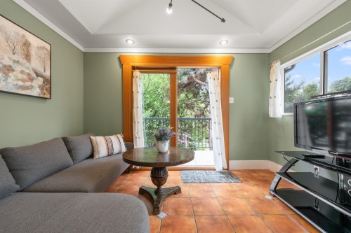 2820 13Th Avenue W, Vancouver, BC 