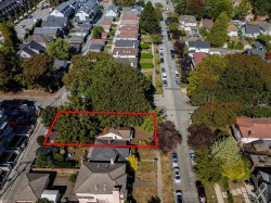 970 64th Avenue W Vancouver, BC V6P 2M1